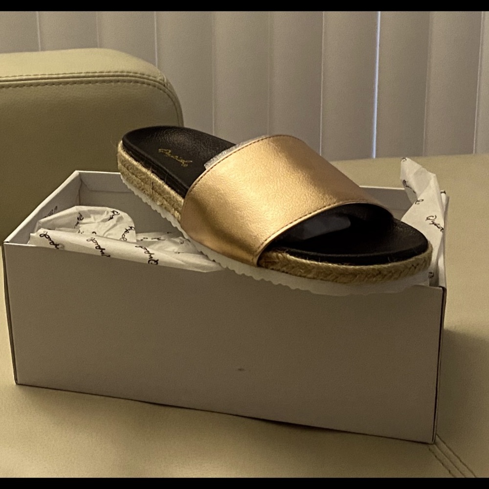 Slip on Sandals